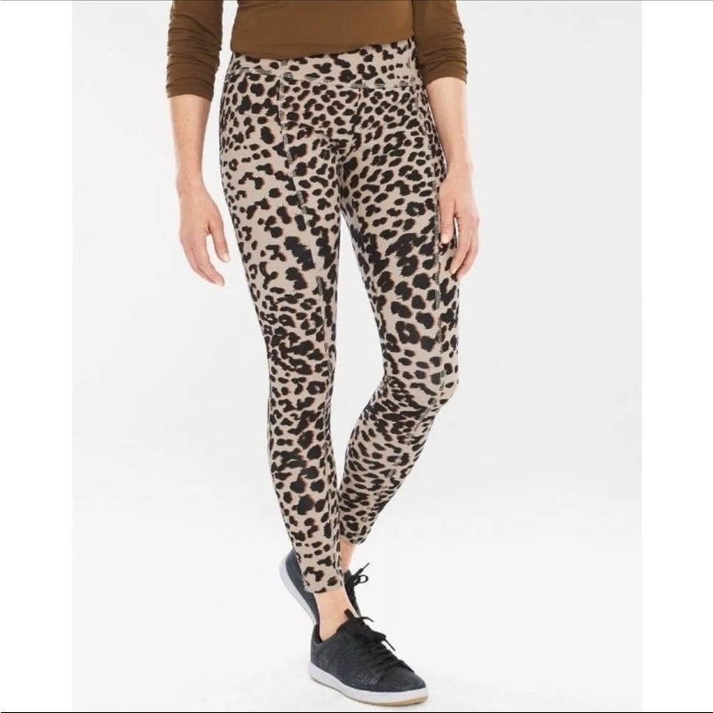 Zenergy by Chico’s Cream and Black Leggings with Bold‎ Animal Print